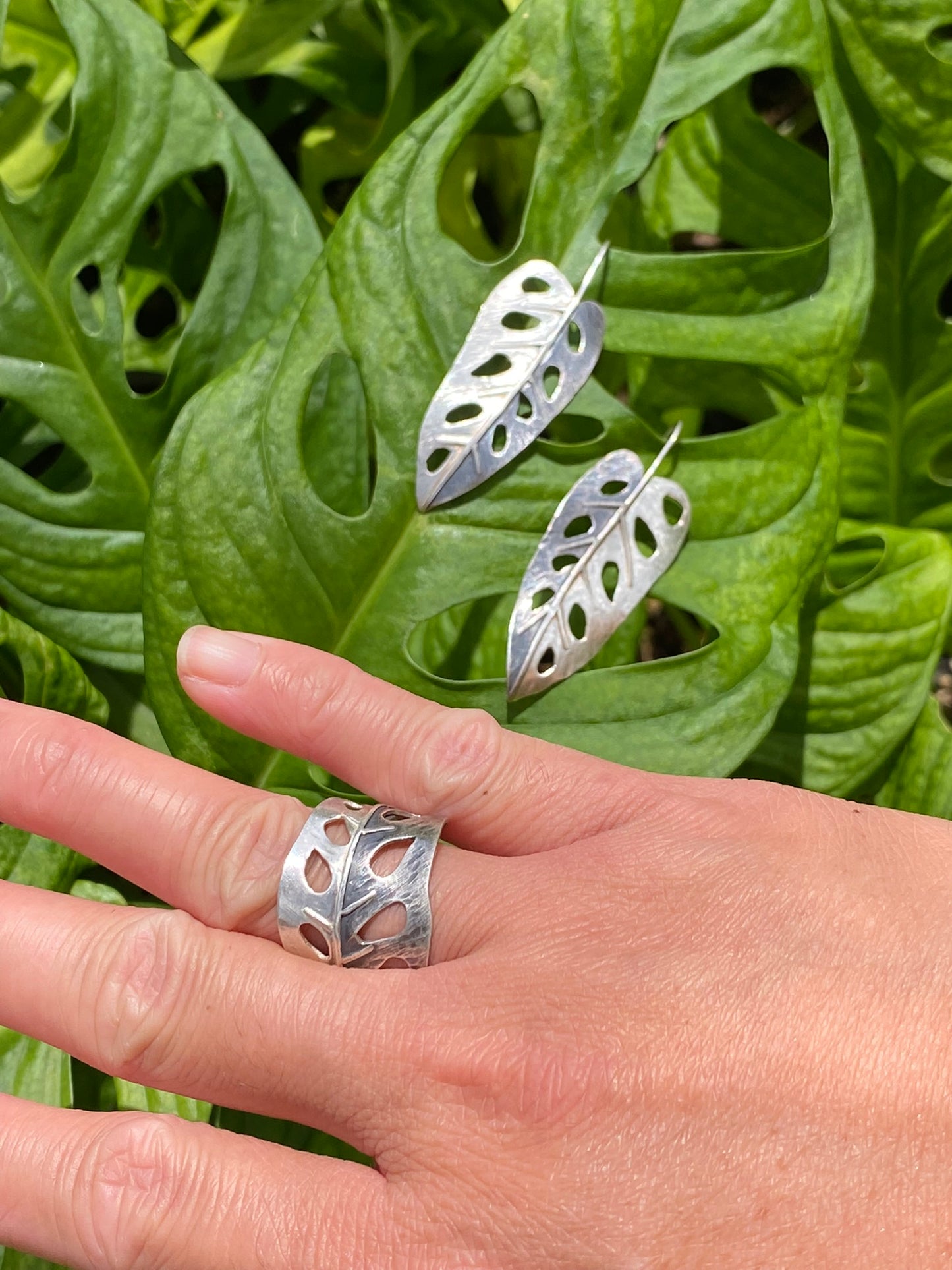Monstera Adansonii Ring