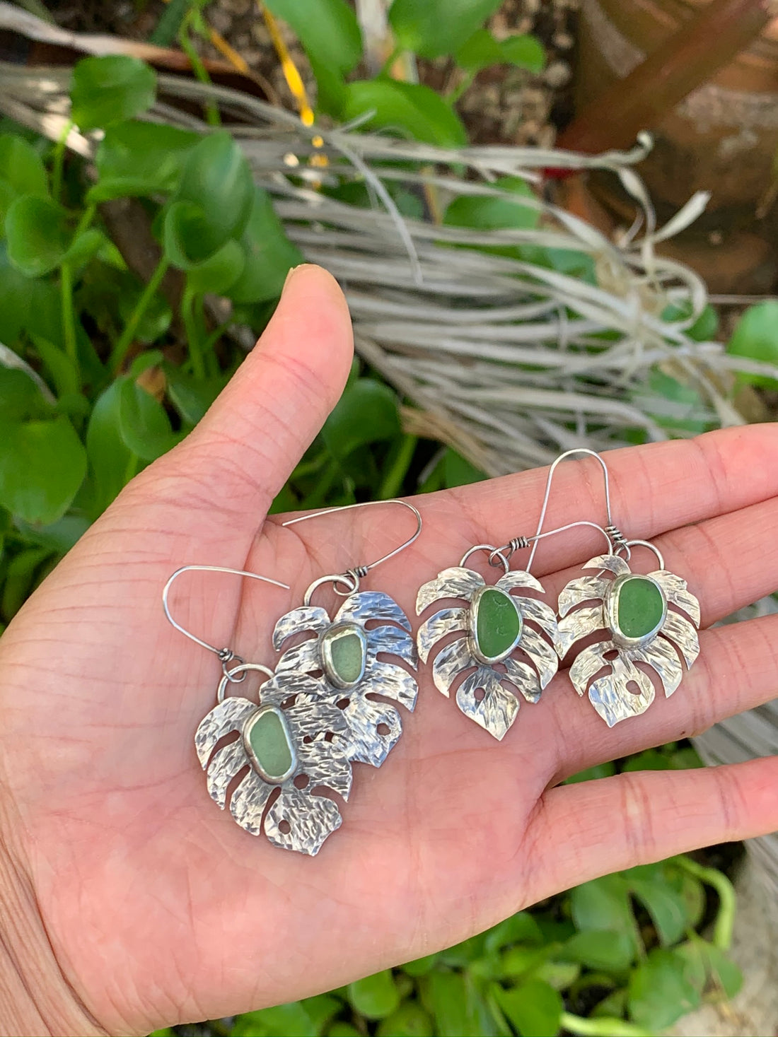 Making Monstera Leaf Earrings