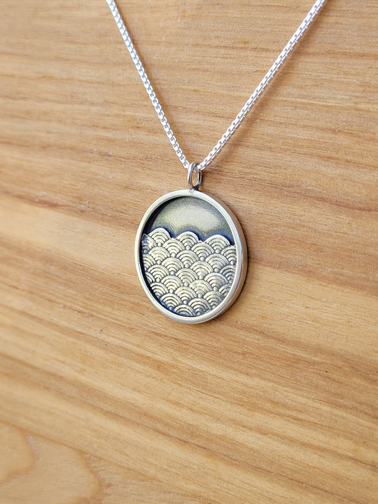 Nåpu Shadow Box Necklace